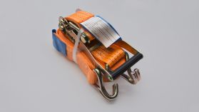 Ремінь з тріщоткою